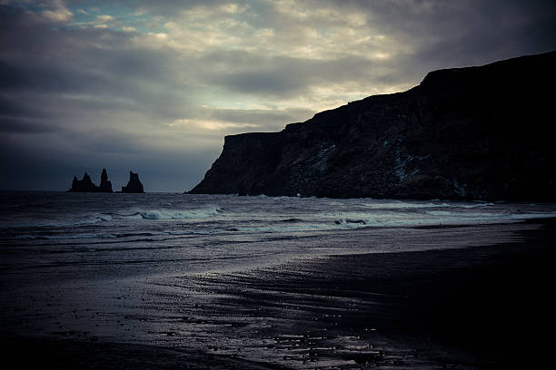 istock Iceland mountains and river/lakes 544789478