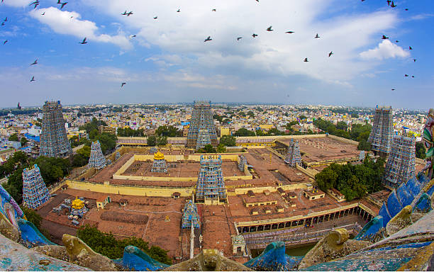 madurai meenakshi temple - madurai imagens e fotografias de stock