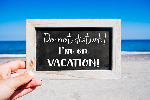 istock text do not disturb I am on vacation 545094668