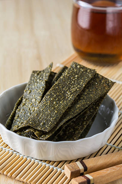 istock Healthy seaweed snack chips 545116388