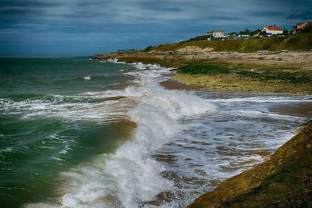 tides on the coast of Royan, France