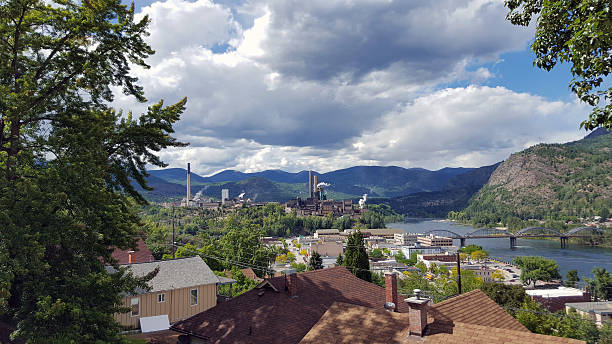 istock Skyline And Rooftops Of Small Town Trail British Columbia 545254822