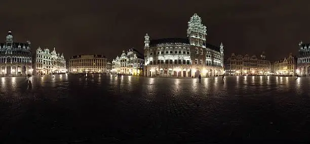 Photo of Panorama Grand-Place in Brussels by night