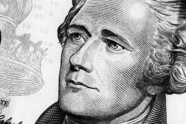 ritratto di alexander hamilton sulla bolletta dei dieci dollari - ten dollar bill dollar us currency usa foto e immagini stock