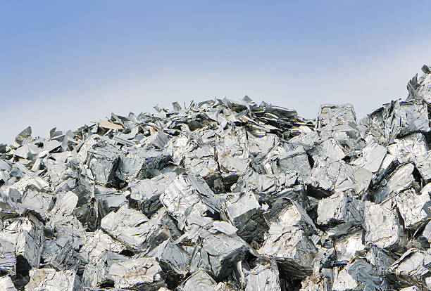 reciclaje scarp metal - scrap metal metal recycling aluminum fotografías e imágenes de stock