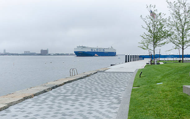cargo vessel boston harbor - harbor editorial industrial ship container ship imagens e fotografias de stock