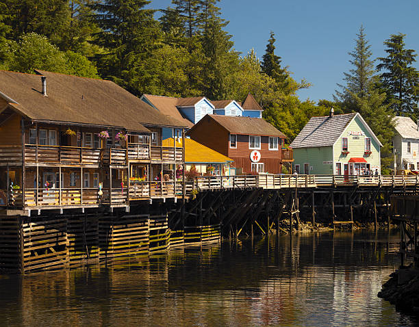 ketchikan - alaska - creek street zdjęcia i obrazy z banku zdjęć