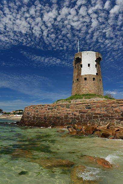 wieża le hocq, jersey, zjednoczone królestwo - le hocq tower zdjęcia i obrazy z banku zdjęć