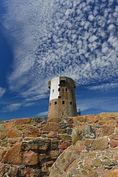 wieża le hocq, jersey, zjednoczone królestwo - le hocq tower zdjęcia i obrazy z banku zdjęć