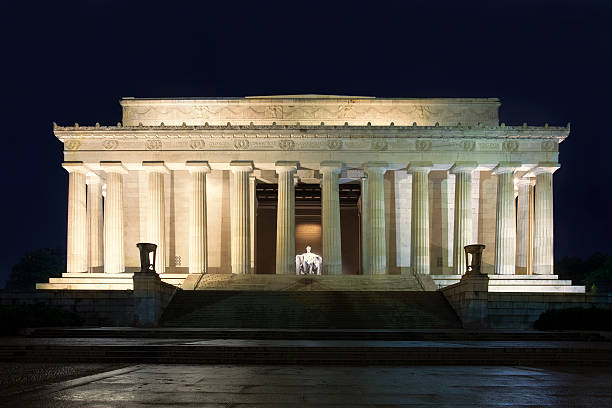 istock Lincoln Memorial at Twilight 545564520