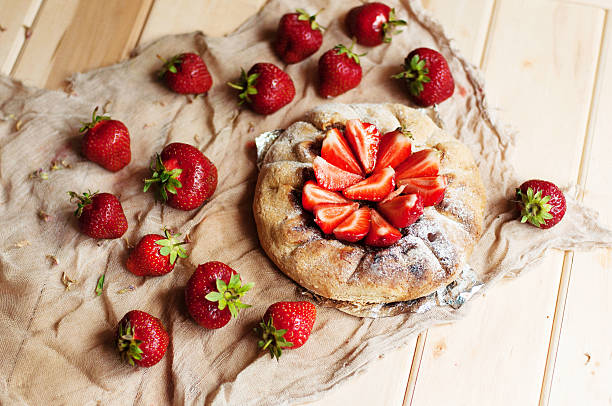 istock strawberry tart, strawberry shortcake 545580866