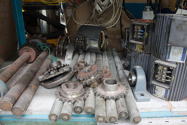 istock Keeping equipment industry Motor, Gear, Shaft, Chain. 545643032