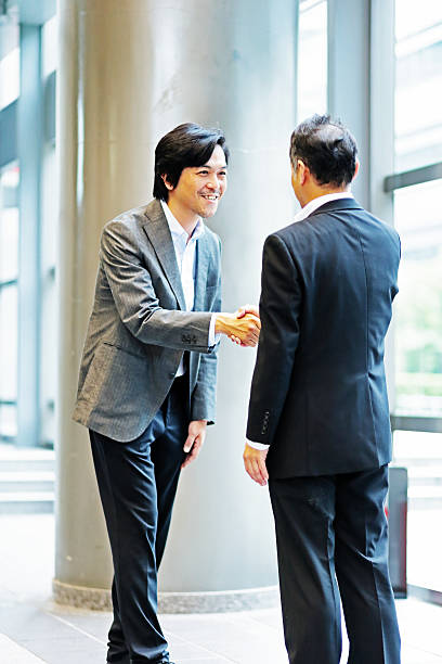 istock Japanese Businessman Negotiations establishment 545648096