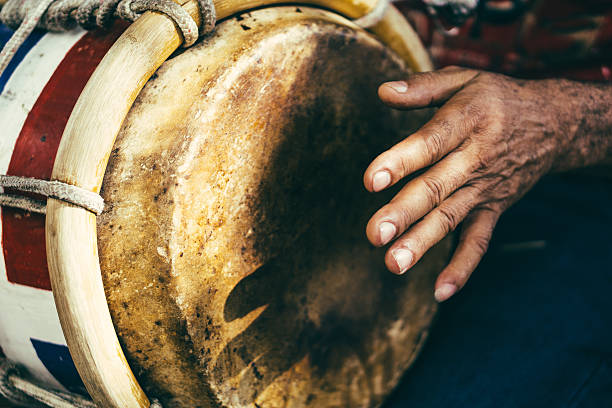 jogador de bongo - rythm - fotografias e filmes do acervo