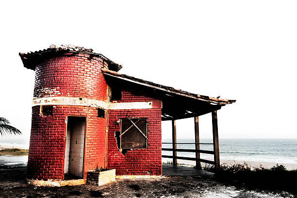 istock Abandoned kiosk on a desert beach 545653262