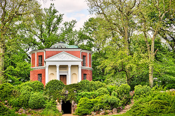 istock Woerlitzer park, Pantheon temple in summer 545798278
