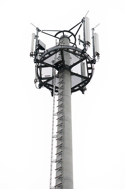 Telecommunication mast Telecommunication mast - transmitting and receiving system sendemast stock pictures, royalty-free photos & images