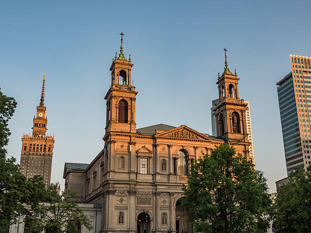 istock Renaissance Church in downtown Warsaw during sunset 545996042