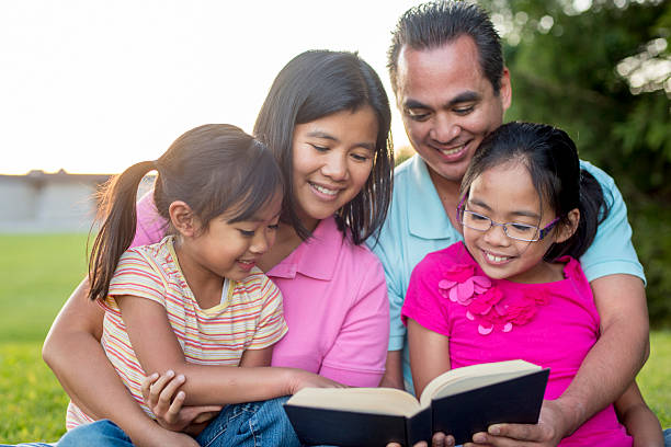 istock Reading the Bible as a Family 546012848