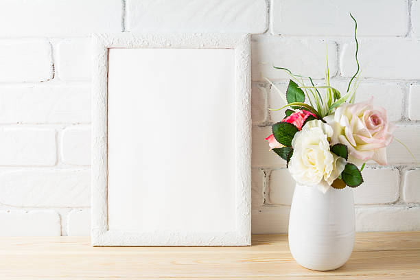 white frame mockup with tender pink roses bunch - vase texture stockfoto's en -beelden