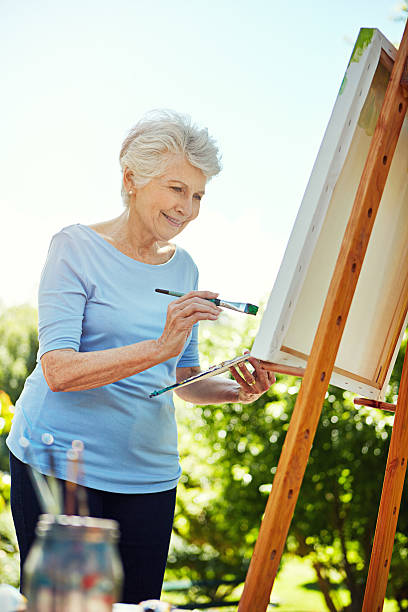 istock The only inspiration she needs is nature 546025740