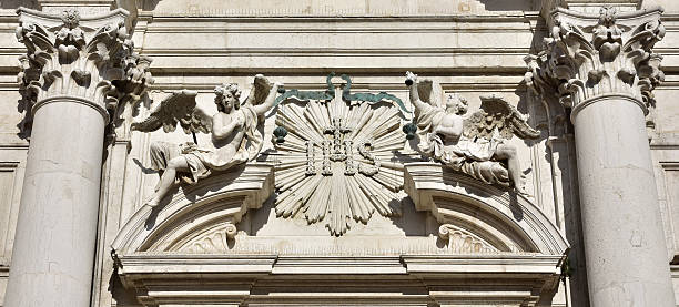 istock Jesuit symbol in Venice 546177838