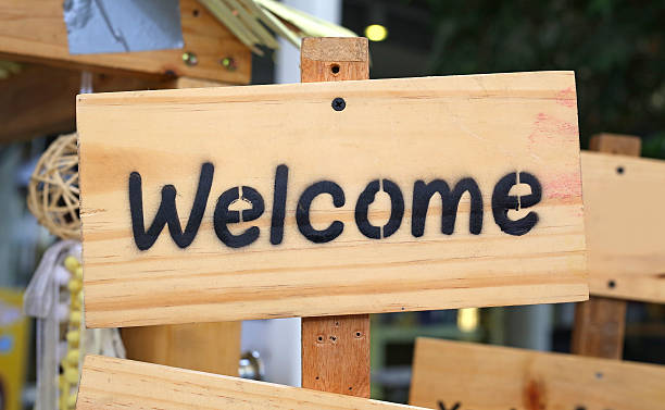 istock Welcome sign on wood board 546184658