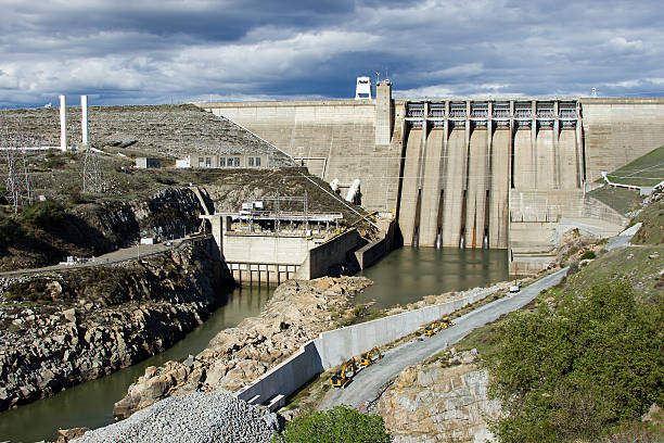 istock Massive Renovation Of Folsom Dam 546208852