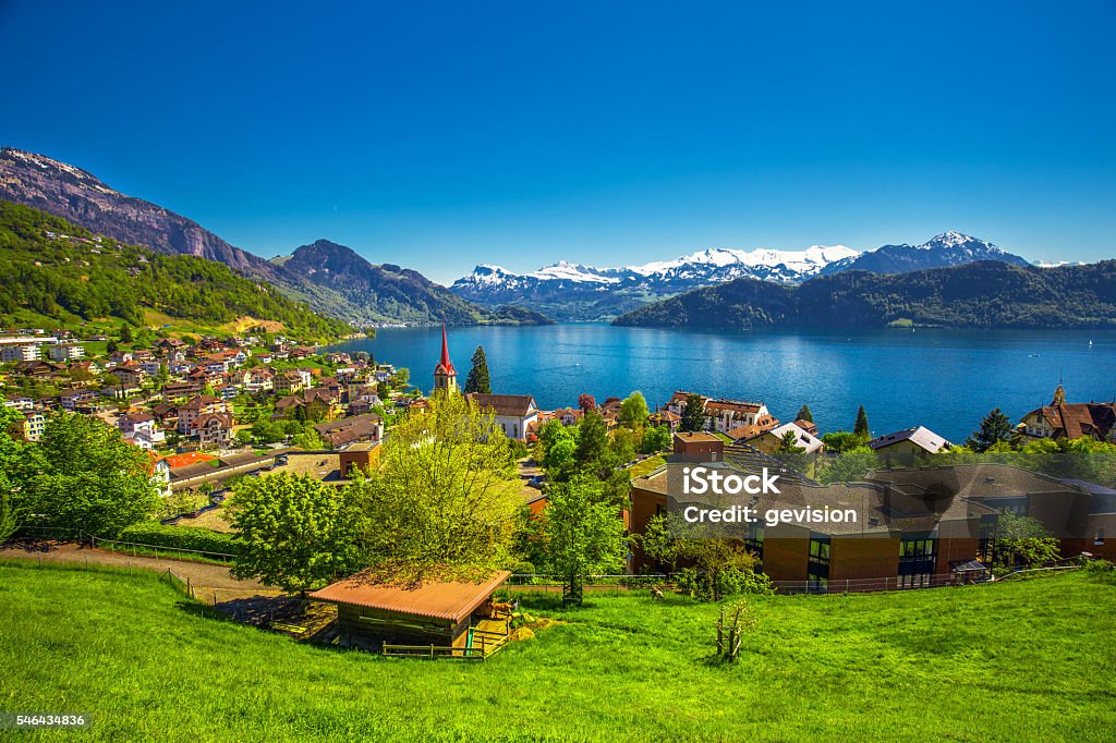 Dorf Weggis, Vierwaldstättersee und Pilatus von Weggis - Lizenzfrei Schweiz Stock-Foto