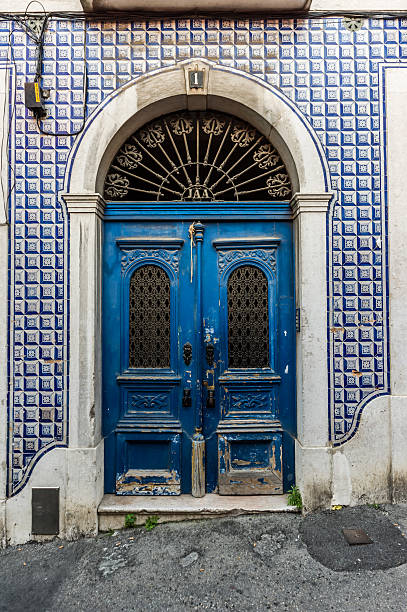 istock Old decorated door, Lisbon, Portugal 546436800