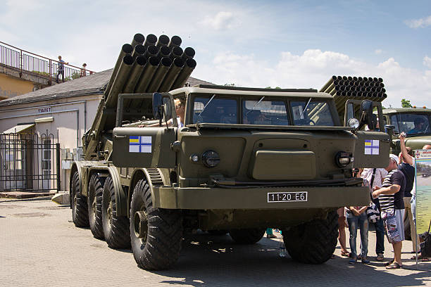 오데사, 우크라이나 - 7 월 03, 2016: 군사 vehickles의 전시 - katyusha 뉴스 사진 이미지
