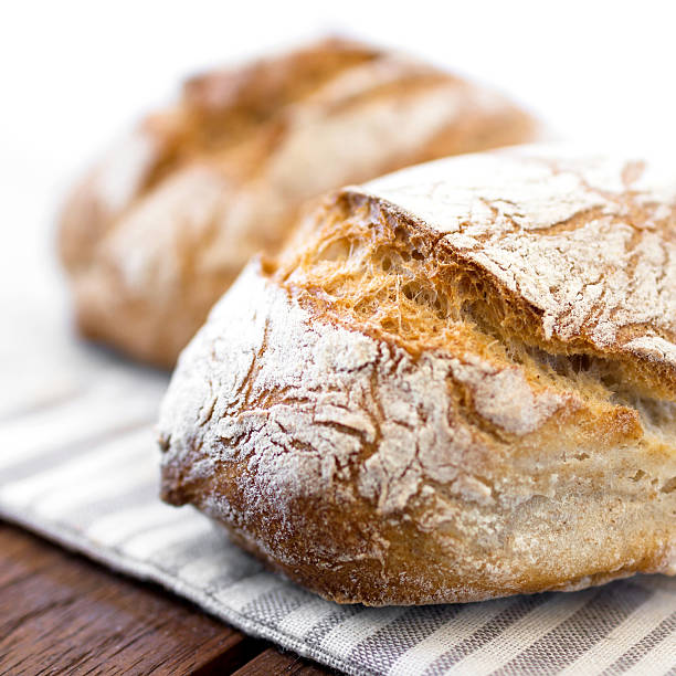сельский батон - country bread стоковые фото и изображения