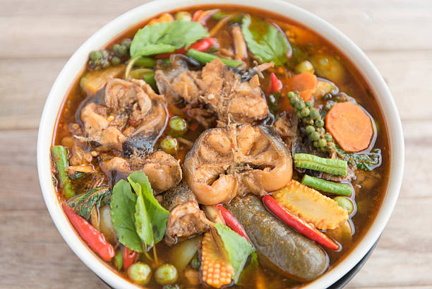 istock Spicy curry catfish with mixed vegetable,Thai style food 546465244