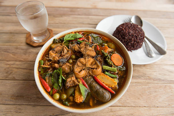 istock Spicy curry catfish with mixed vegetable,Thai style food 546465458