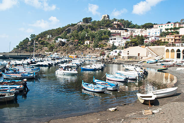 port sur l’île d’Ustica, Sicile - Photo