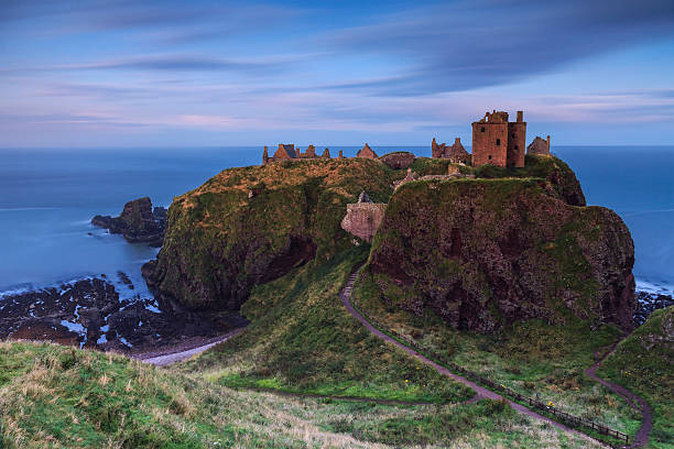 istock Ruin of a Scottish castle at dusk 546795386