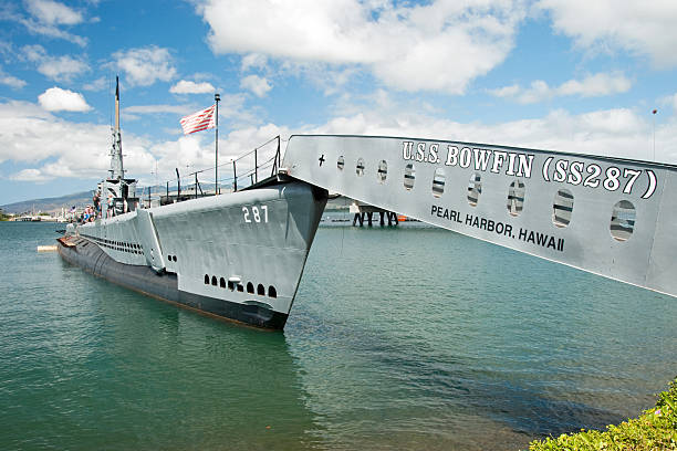 sous-marin uss bowfin au musée de pearl harbor - submarine navy usa military photos et images de collection