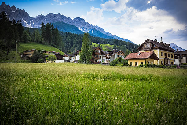 istock Little town close to the mountains 547016508