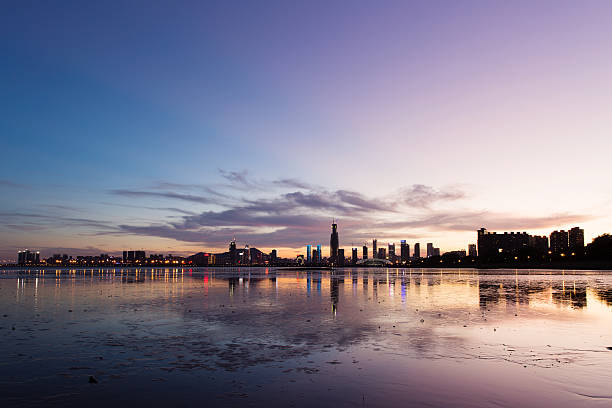 istock night scene of Shenzhen Bay park 547039356