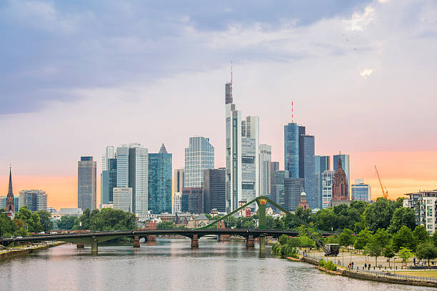 Germany Frankfurt skyline Germany Frankfurt am Main skyline sunset night frankfurt skyline stock pictures, royalty-free photos & images