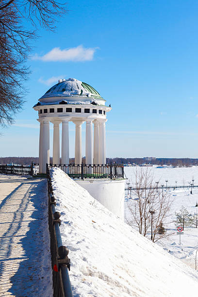 istock Rotunda on river Volga quay in Yaroslavl 547159050