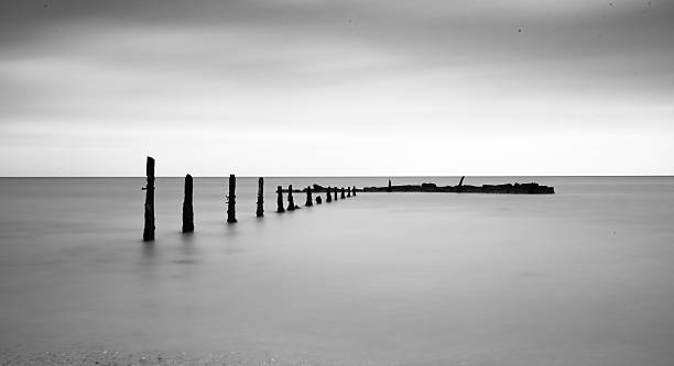 istock Pilmore Strand, 20160710 black and white 547163618
