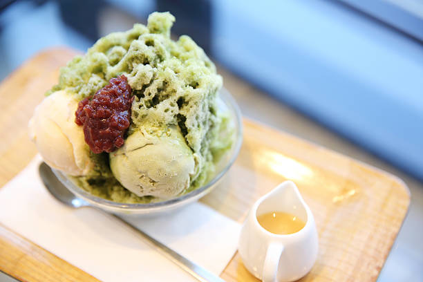 istock Japanese green tea shave ice 547206622