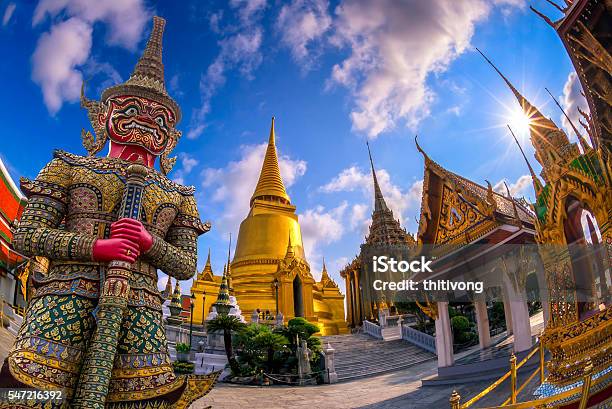 Foto de Wat Phra Kaew Bangcoc Tailândia e mais fotos de stock de Bangkok - Bangkok, Tailândia, Templo