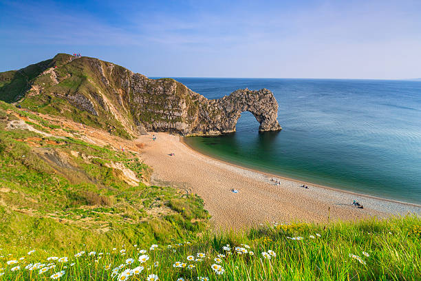 영국 도싯 쥬라기 해안의 더들 도어 - durdle door 뉴스 사진 이미지