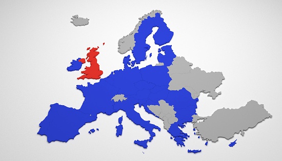 European map with European Union (EU) members colored in blue and United Kingdom (UK) colored in red.