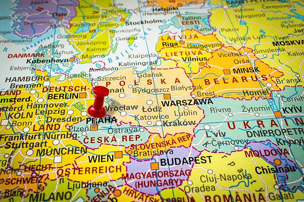 istock Red thumbtack in a map, pushpin pointing at Prague 547404300