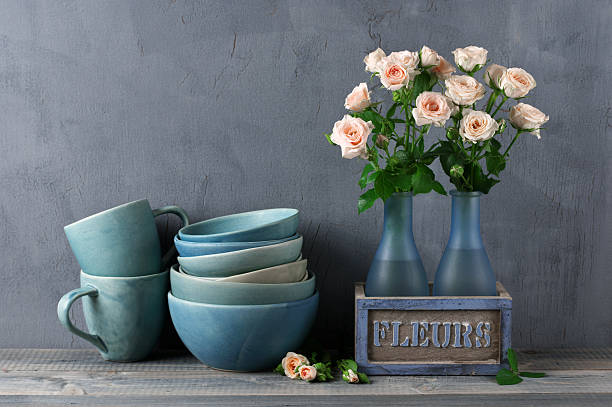 istock Crocery and roses bouquet 547418490
