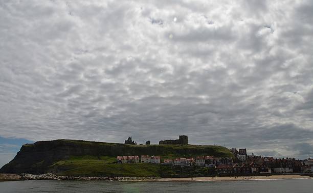 abadia de whitby - vlad vi imagens e fotografias de stock