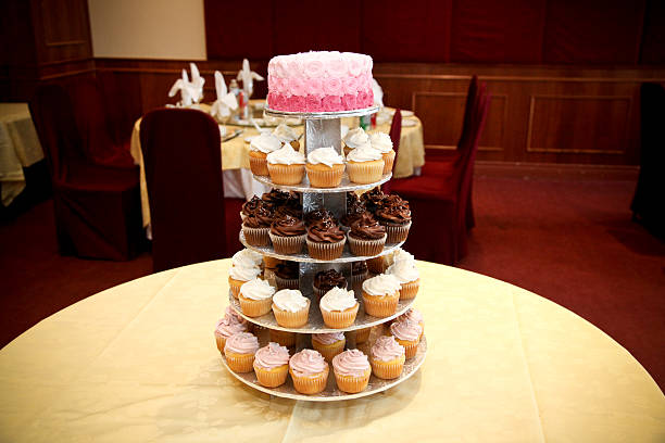 istock ombre cake with tiered cupcakes 547421858